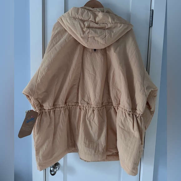 NWT • FP Movement By Free People Billy Boxy Insulated in Nectar - Picture 6 of 11